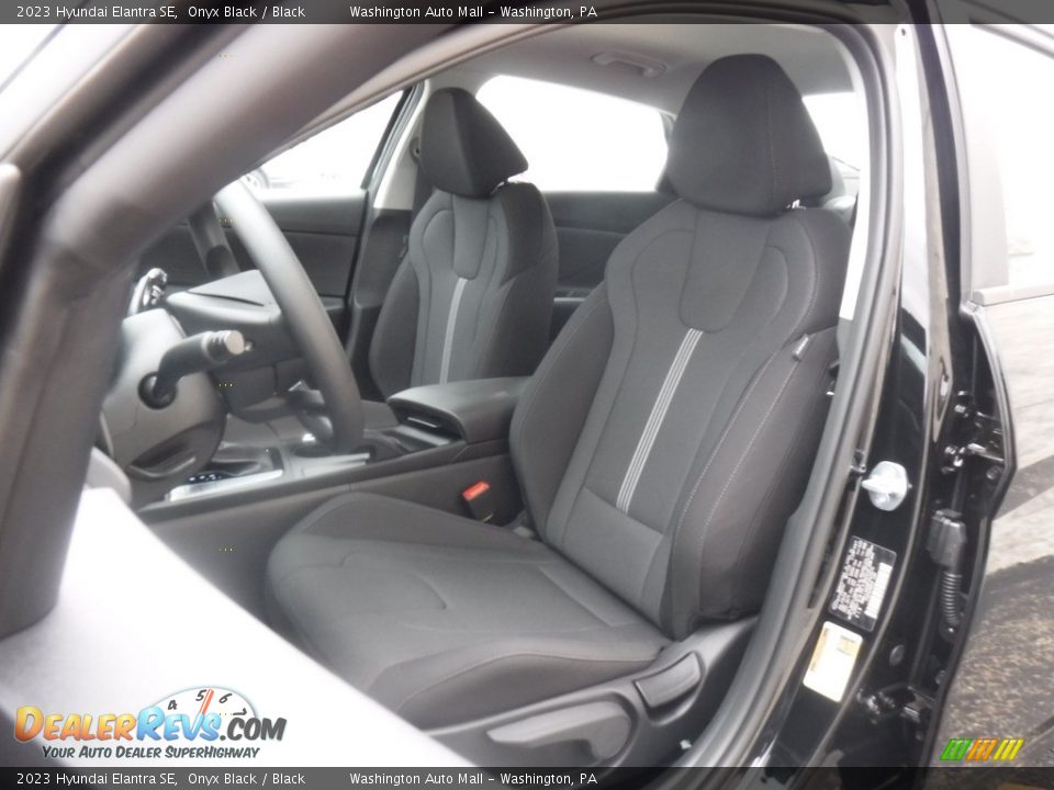 Front Seat of 2023 Hyundai Elantra SE Photo #10