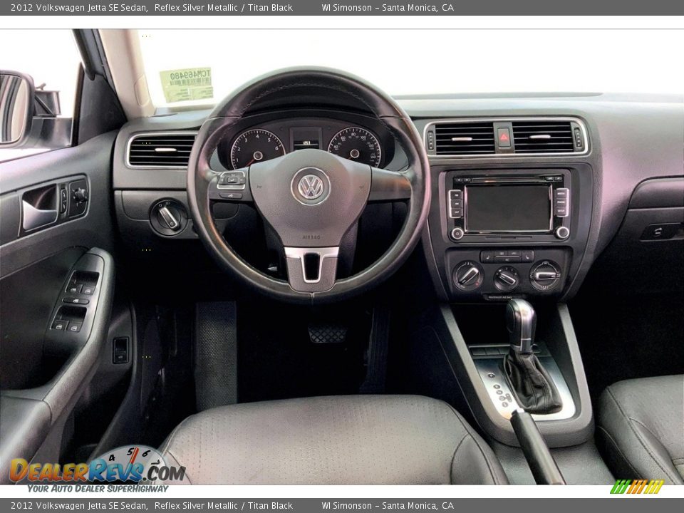 Dashboard of 2012 Volkswagen Jetta SE Sedan Photo #4