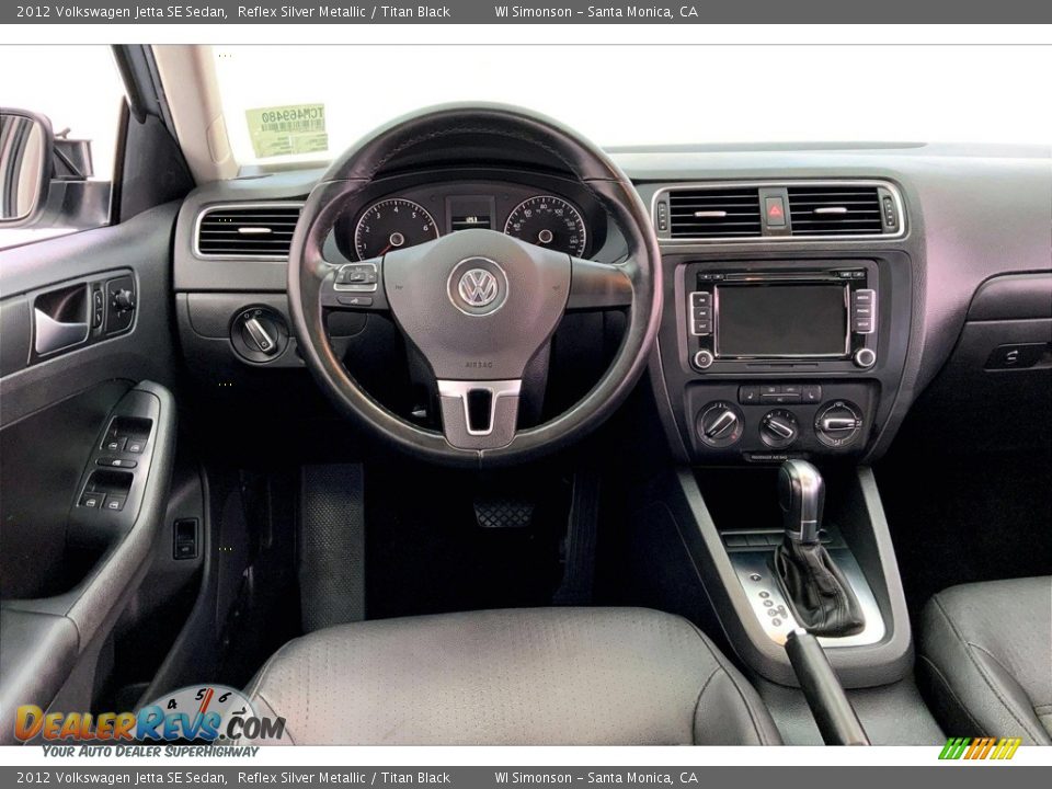 Dashboard of 2012 Volkswagen Jetta SE Sedan Photo #4