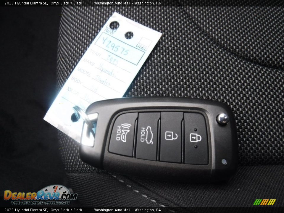 Keys of 2023 Hyundai Elantra SE Photo #24