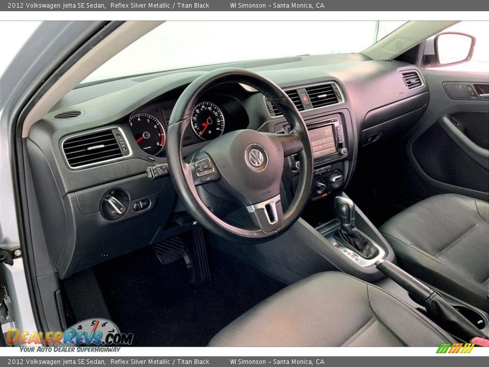 Dashboard of 2012 Volkswagen Jetta SE Sedan Photo #14