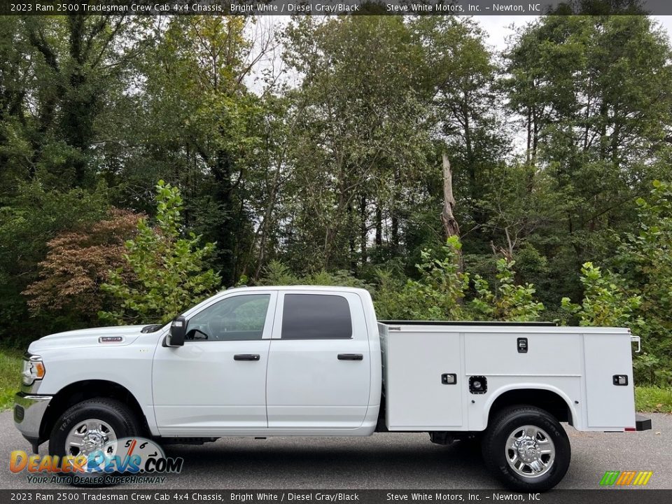 2023 Ram 2500 Tradesman Crew Cab 4x4 Chassis Bright White / Diesel Gray/Black Photo #1