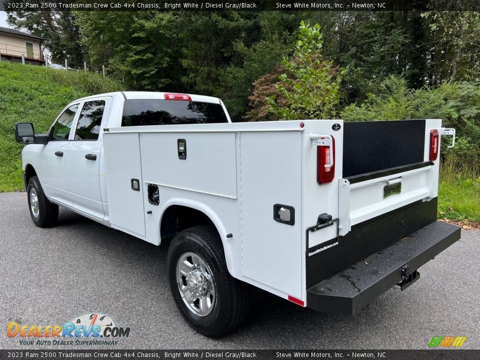 2023 Ram 2500 Tradesman Crew Cab 4x4 Chassis Bright White / Diesel Gray/Black Photo #10