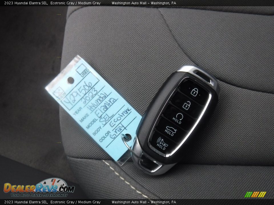 Keys of 2023 Hyundai Elantra SEL Photo #27