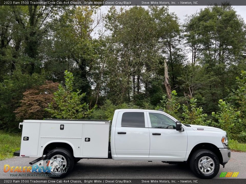 2023 Ram 3500 Tradesman Crew Cab 4x4 Chassis Bright White / Diesel Gray/Black Photo #5