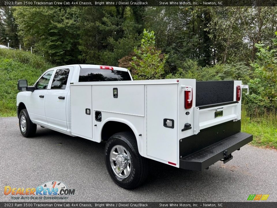 2023 Ram 3500 Tradesman Crew Cab 4x4 Chassis Bright White / Diesel Gray/Black Photo #10