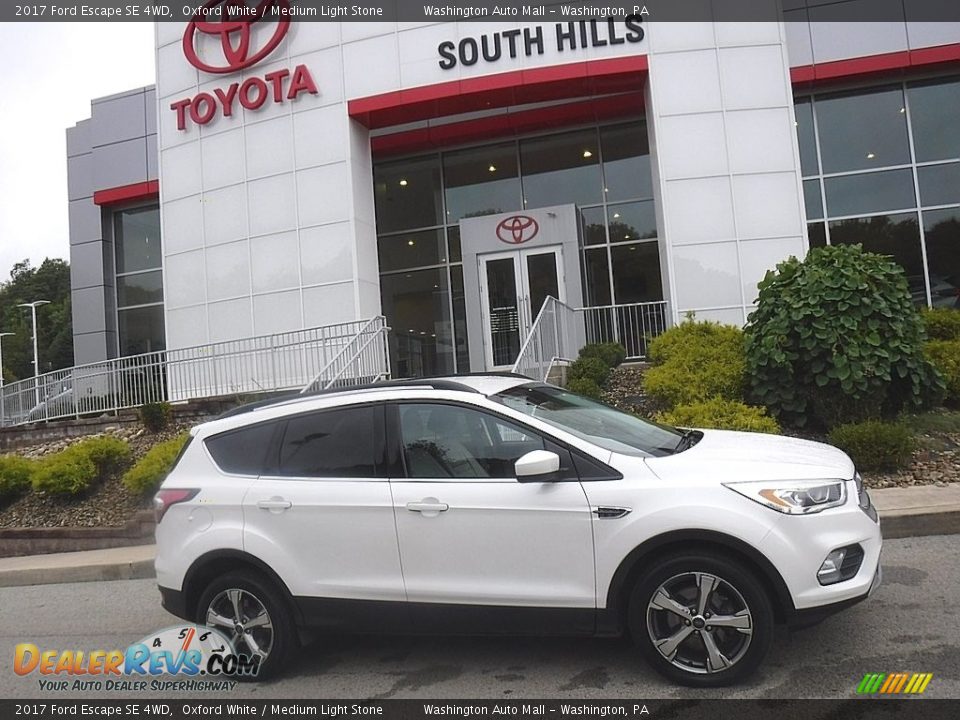 2017 Ford Escape SE 4WD Oxford White / Medium Light Stone Photo #2