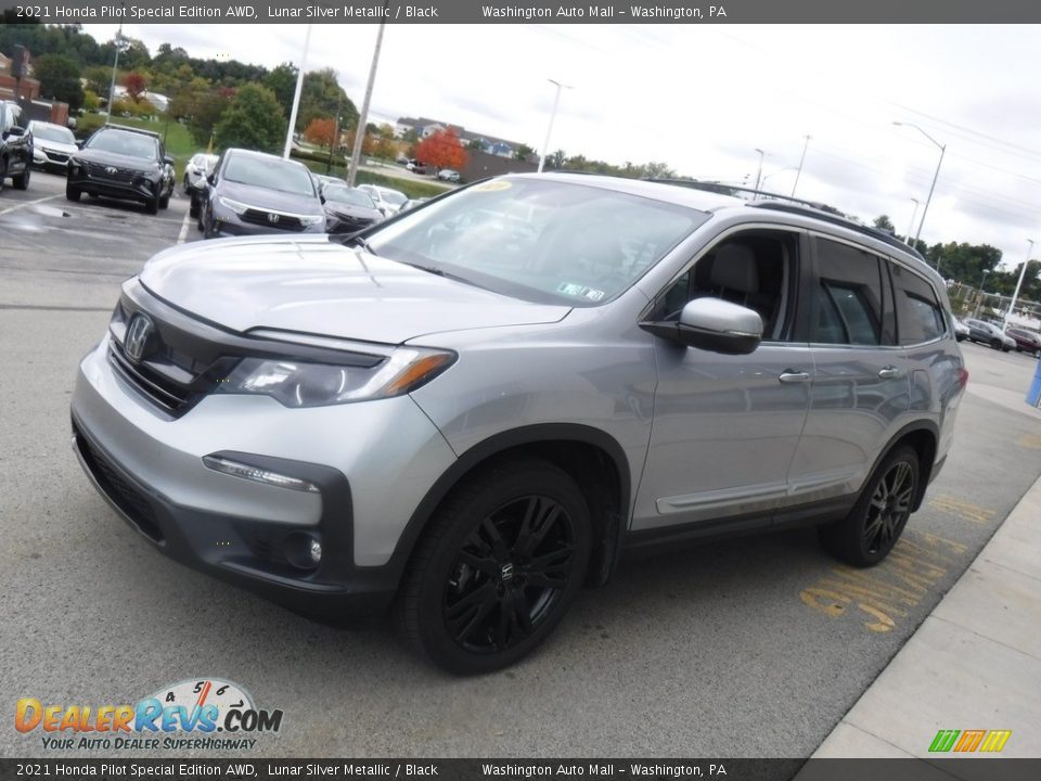 2021 Honda Pilot Special Edition AWD Lunar Silver Metallic / Black Photo #16