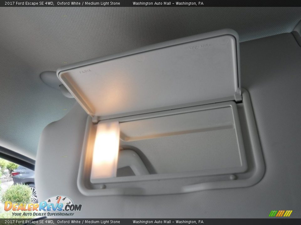 2017 Ford Escape SE 4WD Oxford White / Medium Light Stone Photo #27