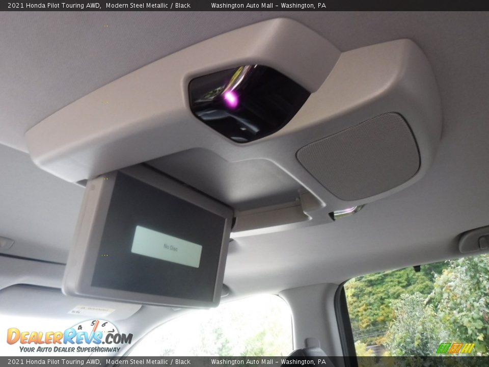 Entertainment System of 2021 Honda Pilot Touring AWD Photo #10
