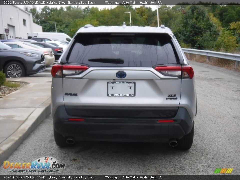 2021 Toyota RAV4 XLE AWD Hybrid Silver Sky Metallic / Black Photo #8