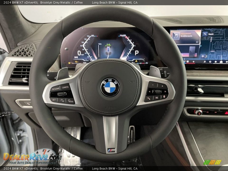 2024 BMW X7 xDrive40i Steering Wheel Photo #14