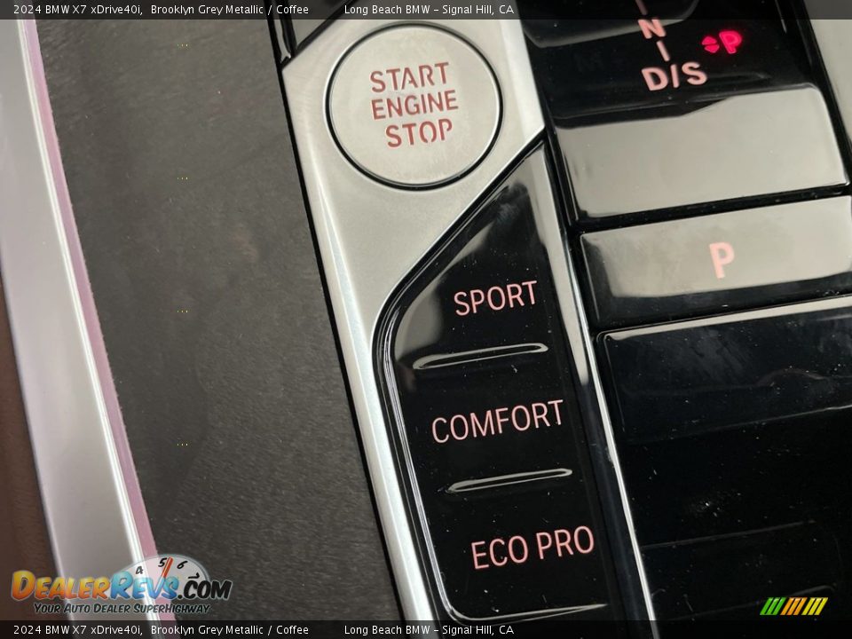 Controls of 2024 BMW X7 xDrive40i Photo #23