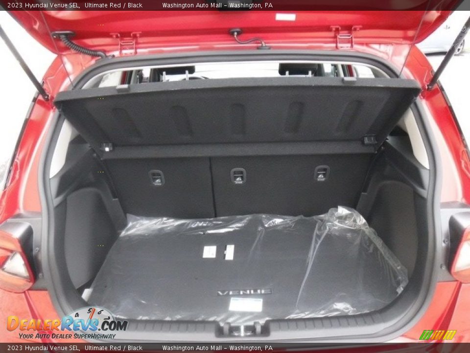 2023 Hyundai Venue SEL Trunk Photo #22