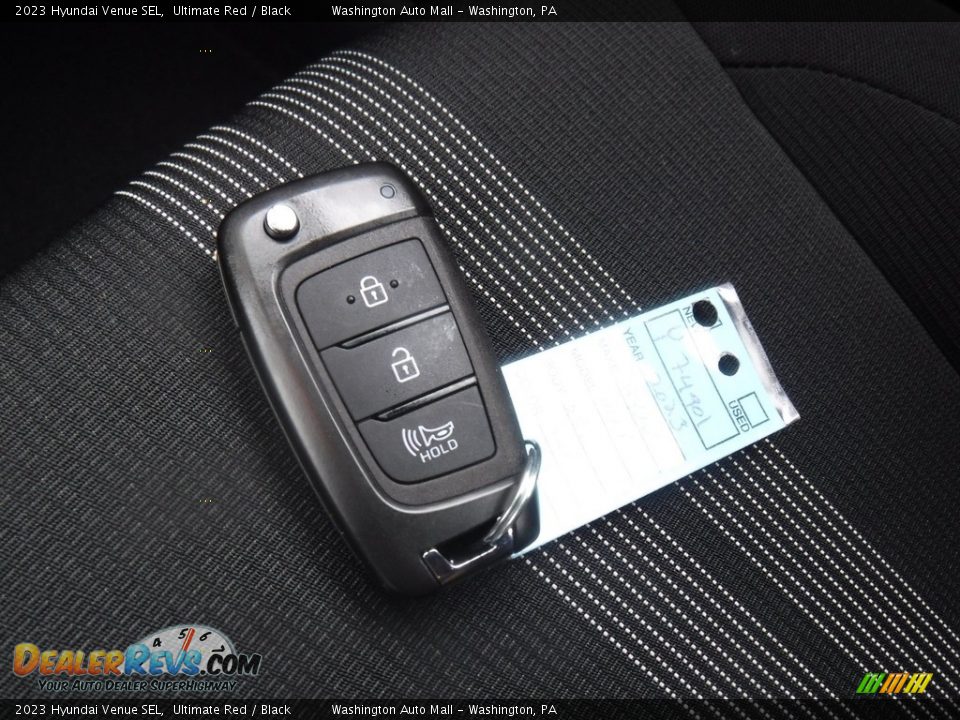 Keys of 2023 Hyundai Venue SEL Photo #25