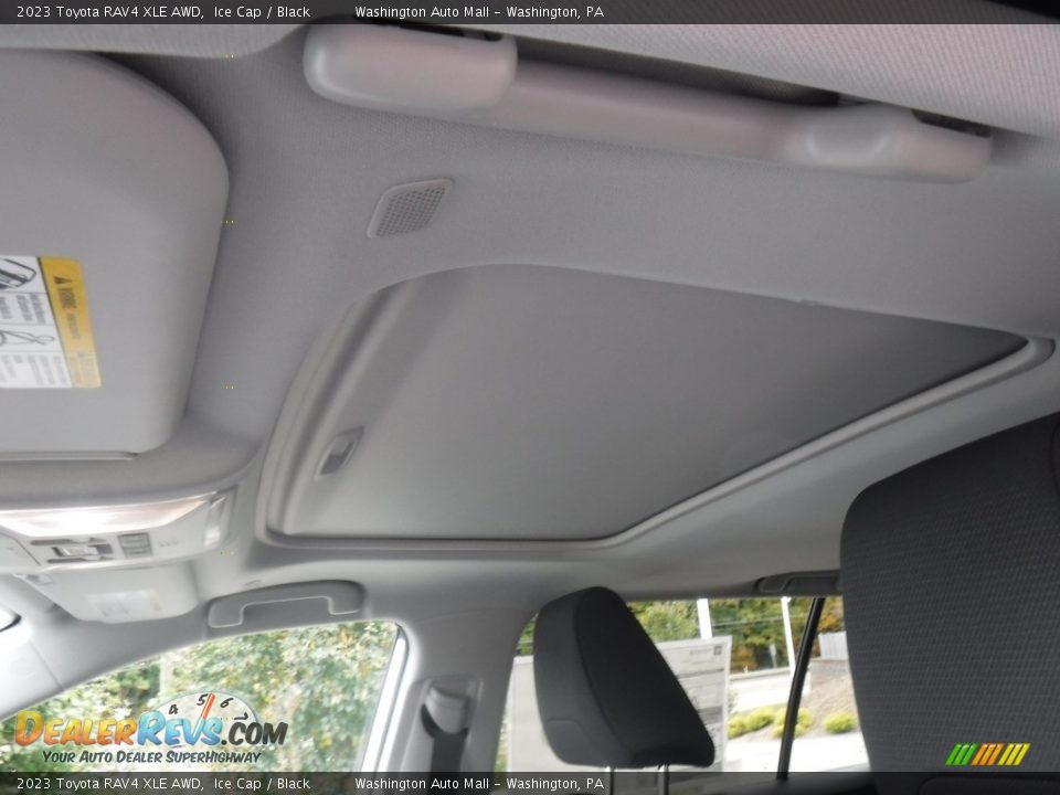 2023 Toyota RAV4 XLE AWD Ice Cap / Black Photo #10
