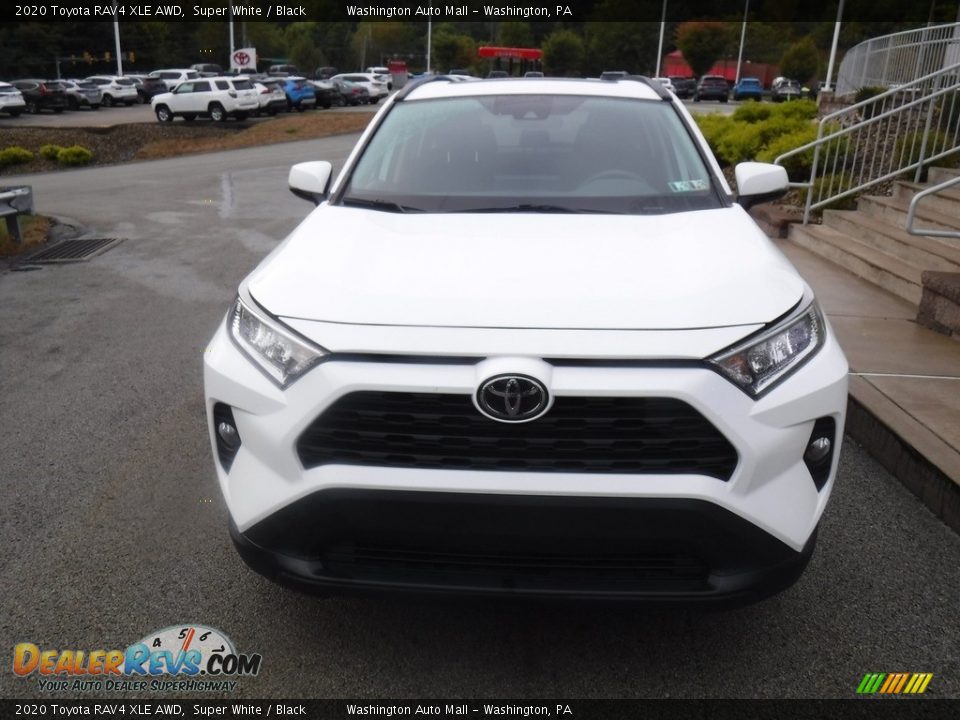 2020 Toyota RAV4 XLE AWD Super White / Black Photo #4