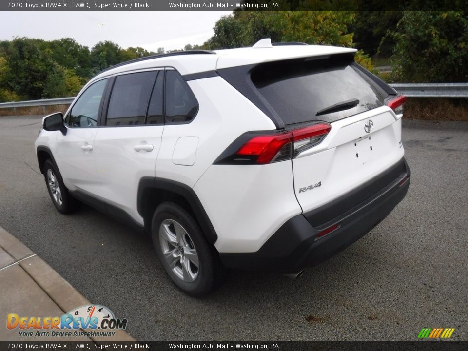 2020 Toyota RAV4 XLE AWD Super White / Black Photo #7