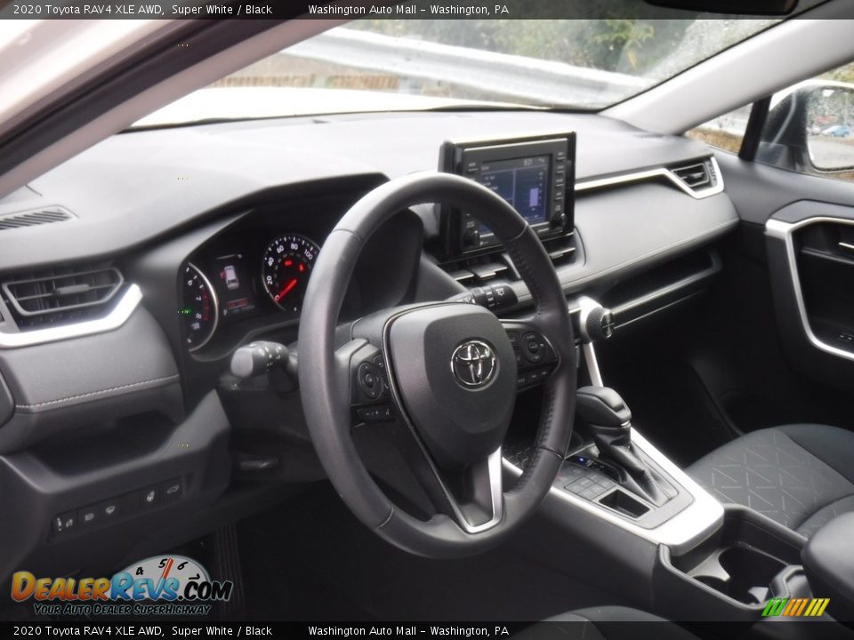 2020 Toyota RAV4 XLE AWD Super White / Black Photo #13