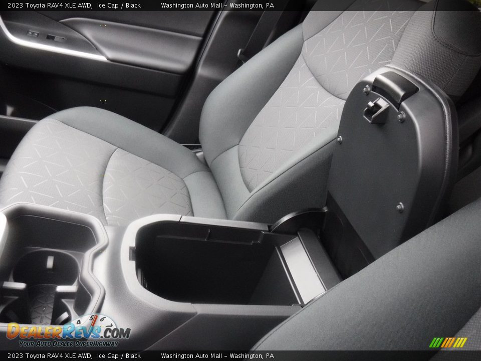 2023 Toyota RAV4 XLE AWD Ice Cap / Black Photo #30