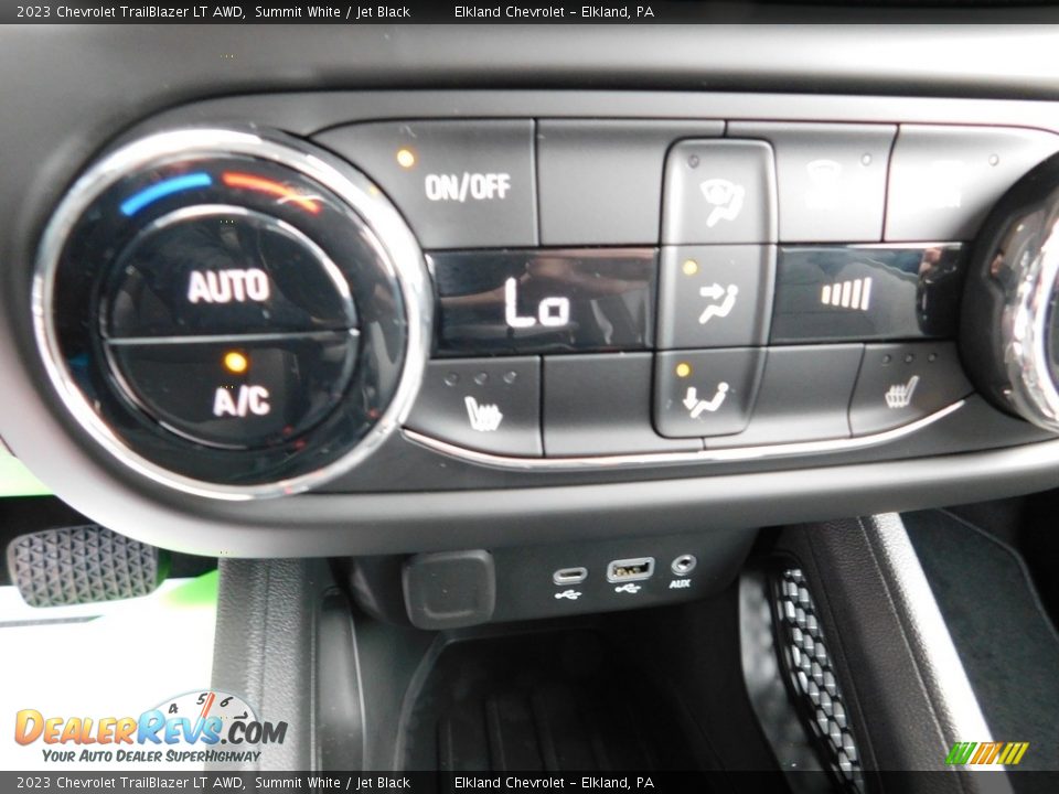 2023 Chevrolet TrailBlazer LT AWD Summit White / Jet Black Photo #30