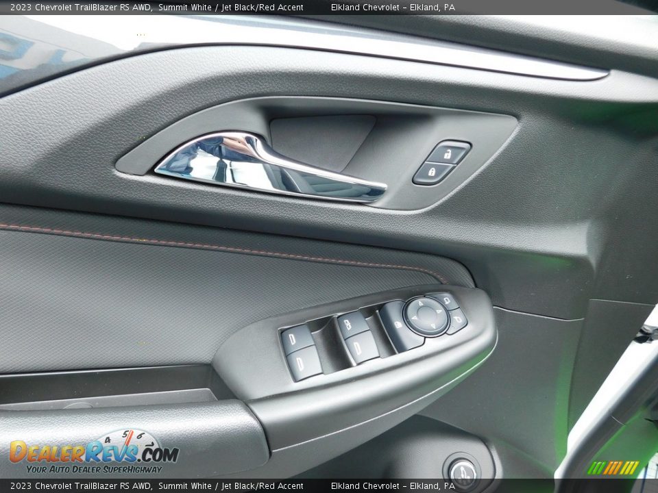 Door Panel of 2023 Chevrolet TrailBlazer RS AWD Photo #17