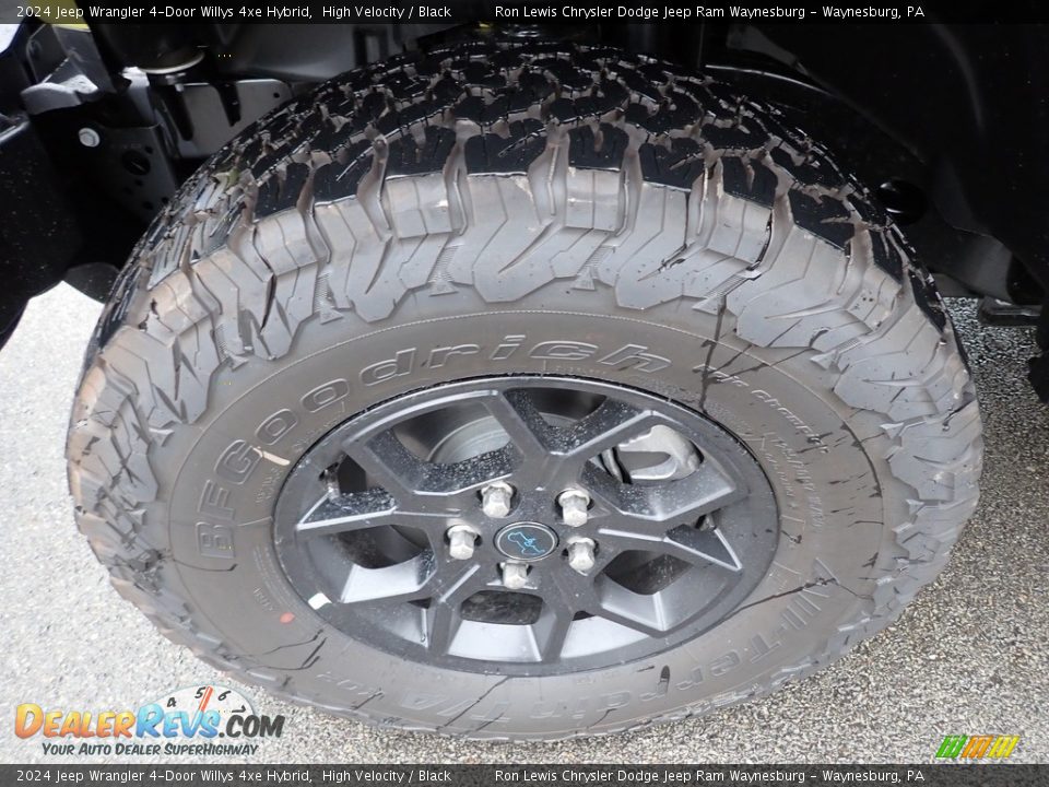 2024 Jeep Wrangler 4-Door Willys 4xe Hybrid Wheel Photo #10