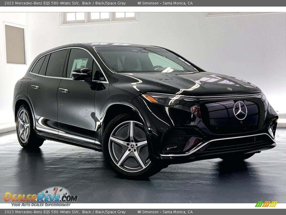 Front 3/4 View of 2023 Mercedes-Benz EQS 580 4Matic SUV Photo #11