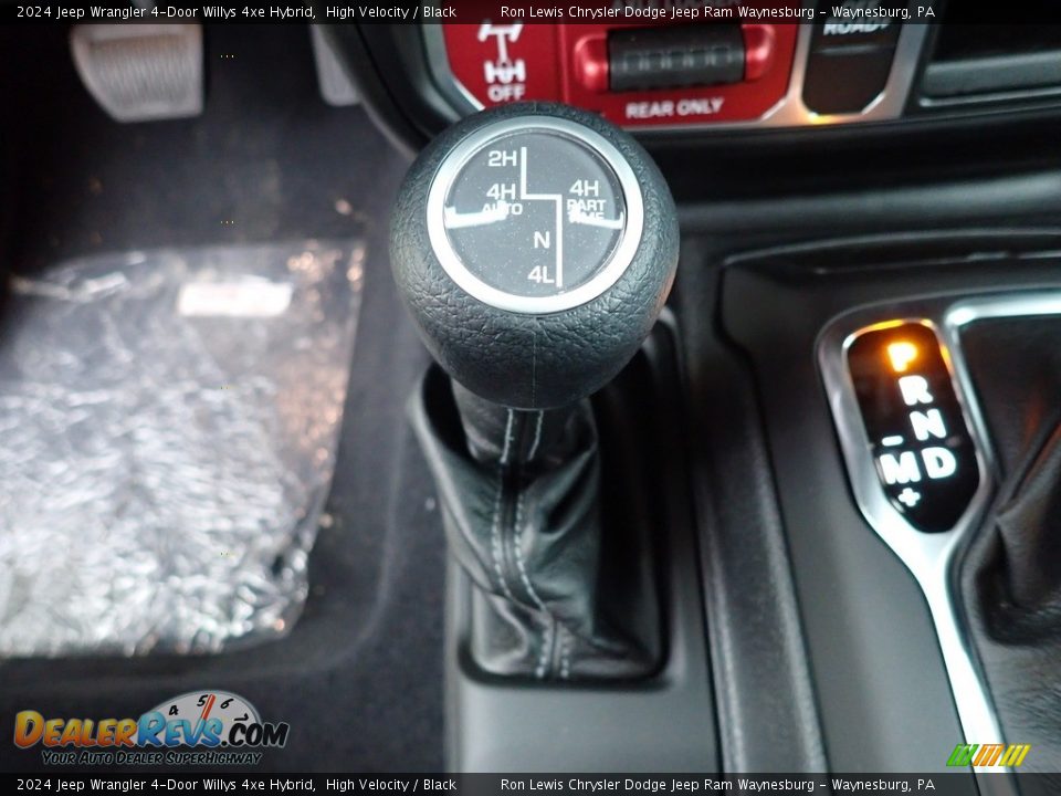 2024 Jeep Wrangler 4-Door Willys 4xe Hybrid Shifter Photo #17