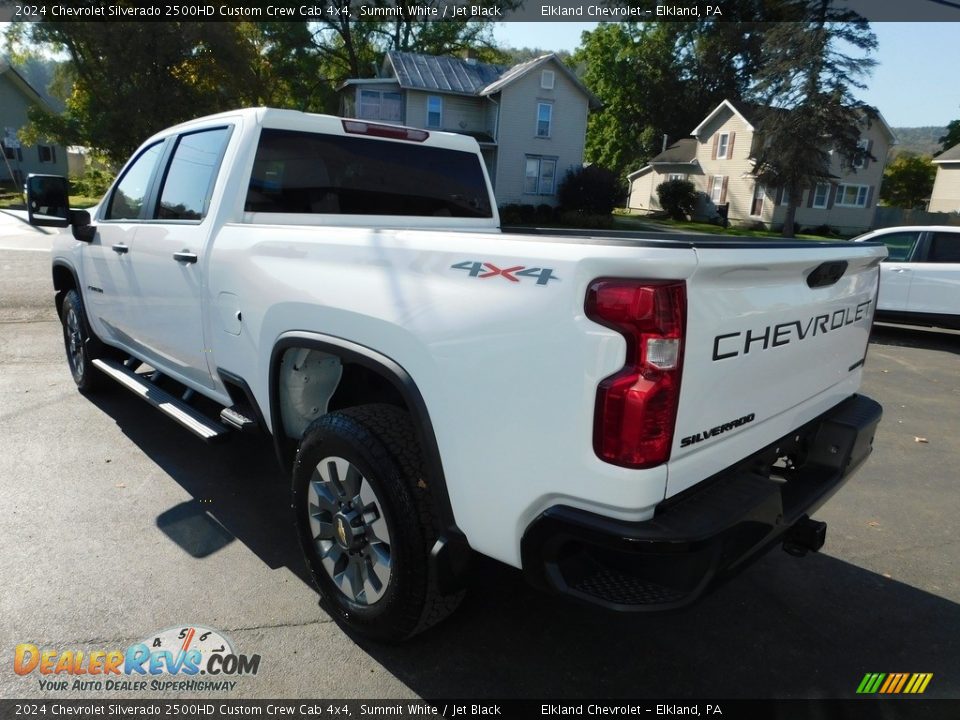 2024 Chevrolet Silverado 2500HD Custom Crew Cab 4x4 Summit White / Jet Black Photo #11