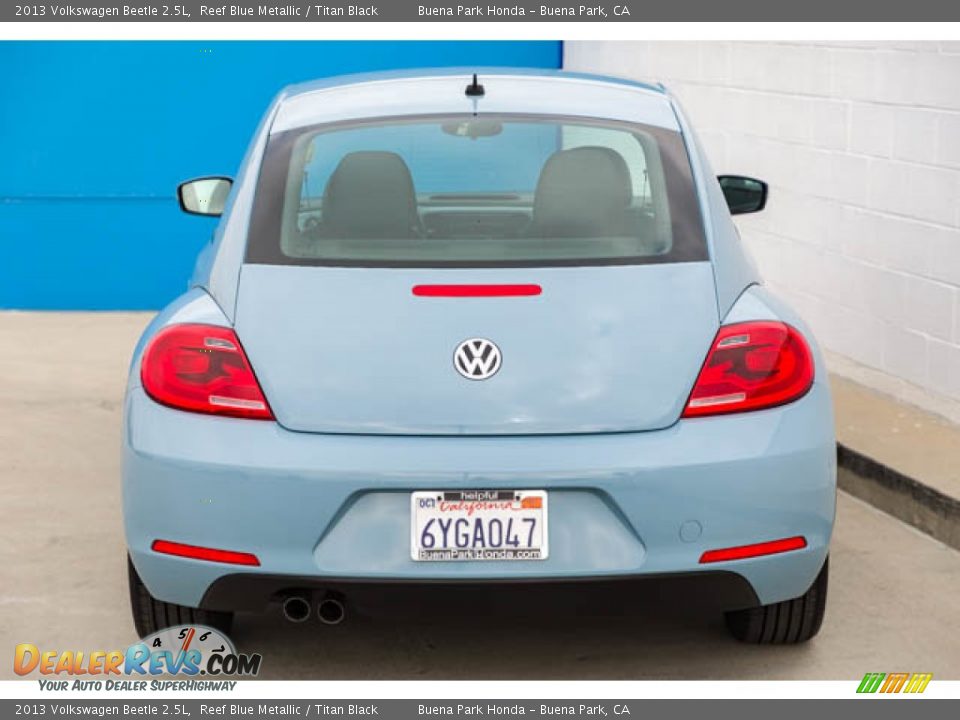 2013 Volkswagen Beetle 2.5L Reef Blue Metallic / Titan Black Photo #9