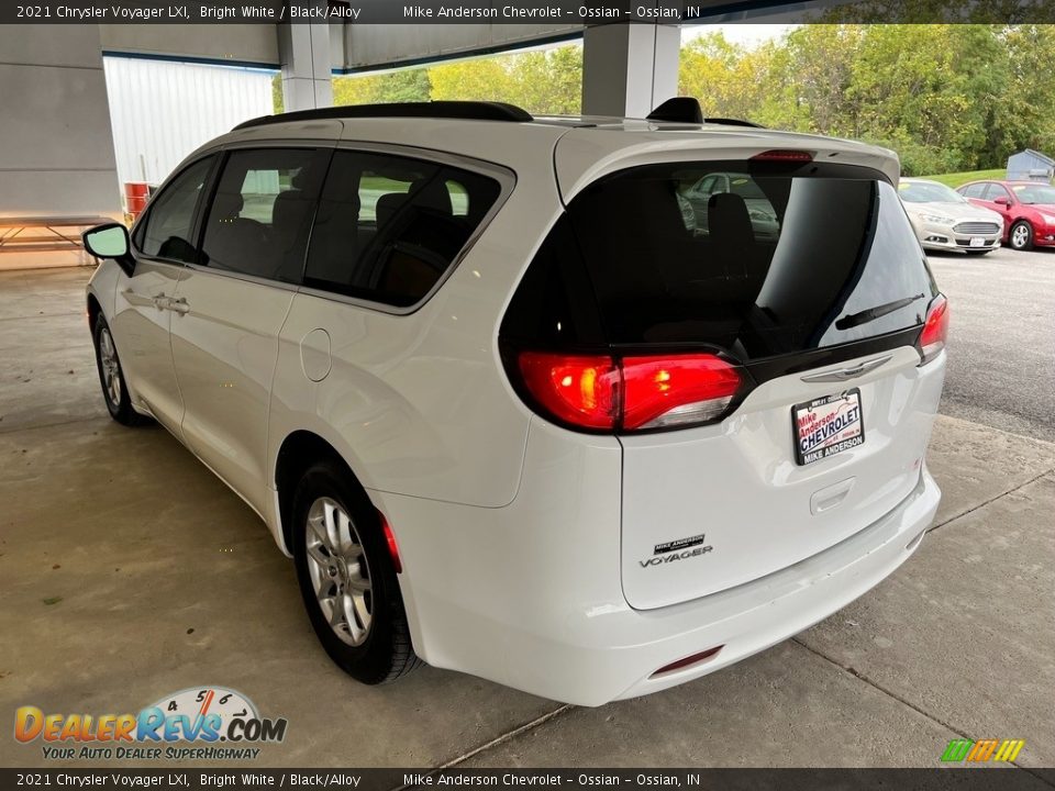 2021 Chrysler Voyager LXI Bright White / Black/Alloy Photo #9