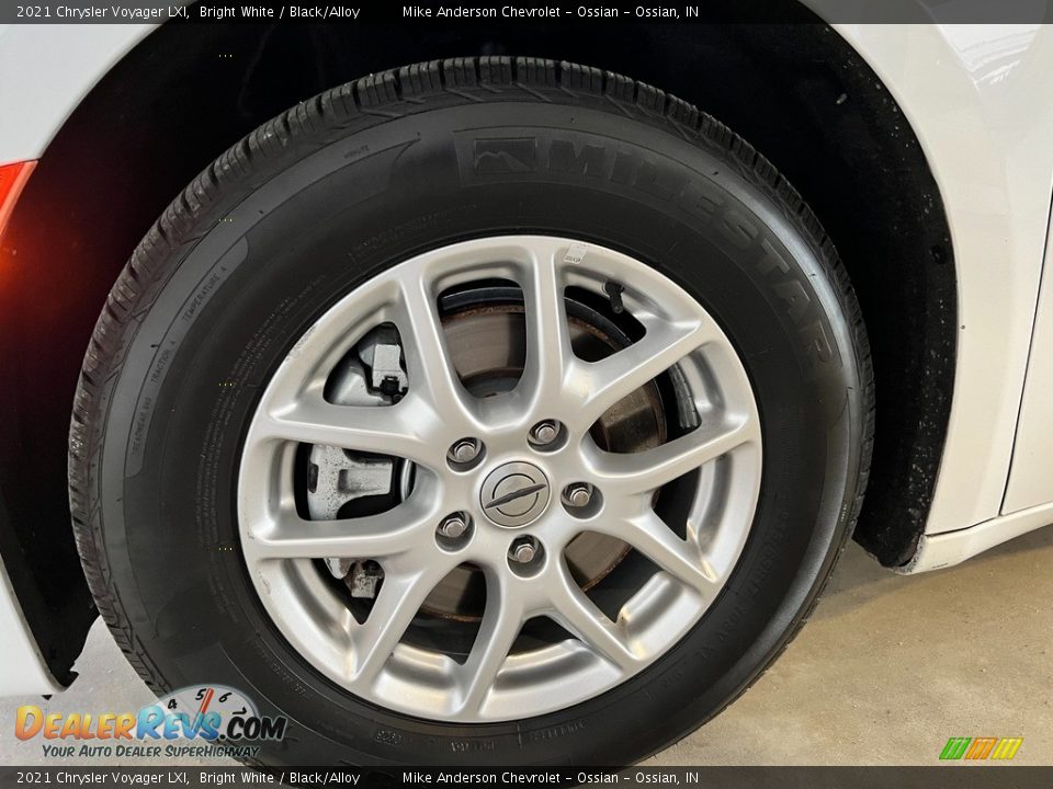 2021 Chrysler Voyager LXI Wheel Photo #11