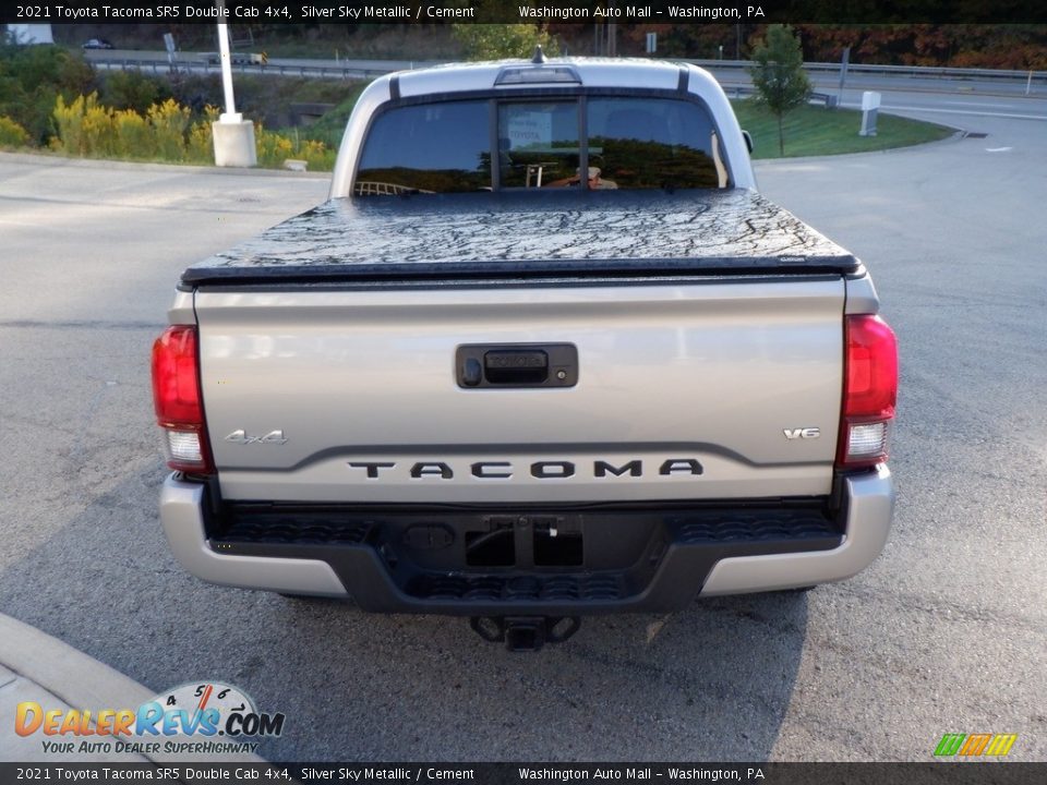 2021 Toyota Tacoma SR5 Double Cab 4x4 Silver Sky Metallic / Cement Photo #10