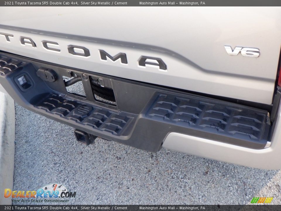 2021 Toyota Tacoma SR5 Double Cab 4x4 Silver Sky Metallic / Cement Photo #11
