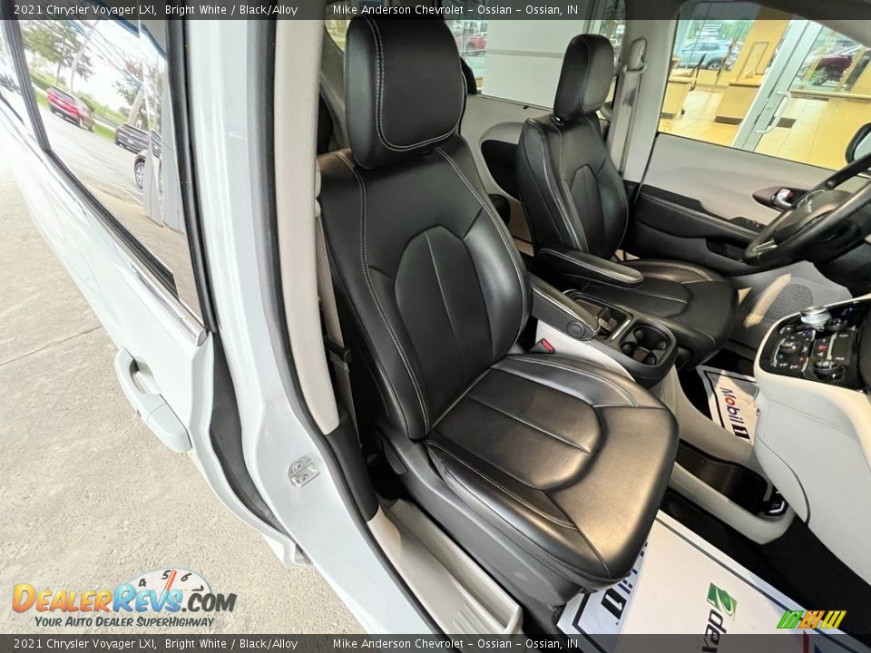 2021 Chrysler Voyager LXI Bright White / Black/Alloy Photo #22