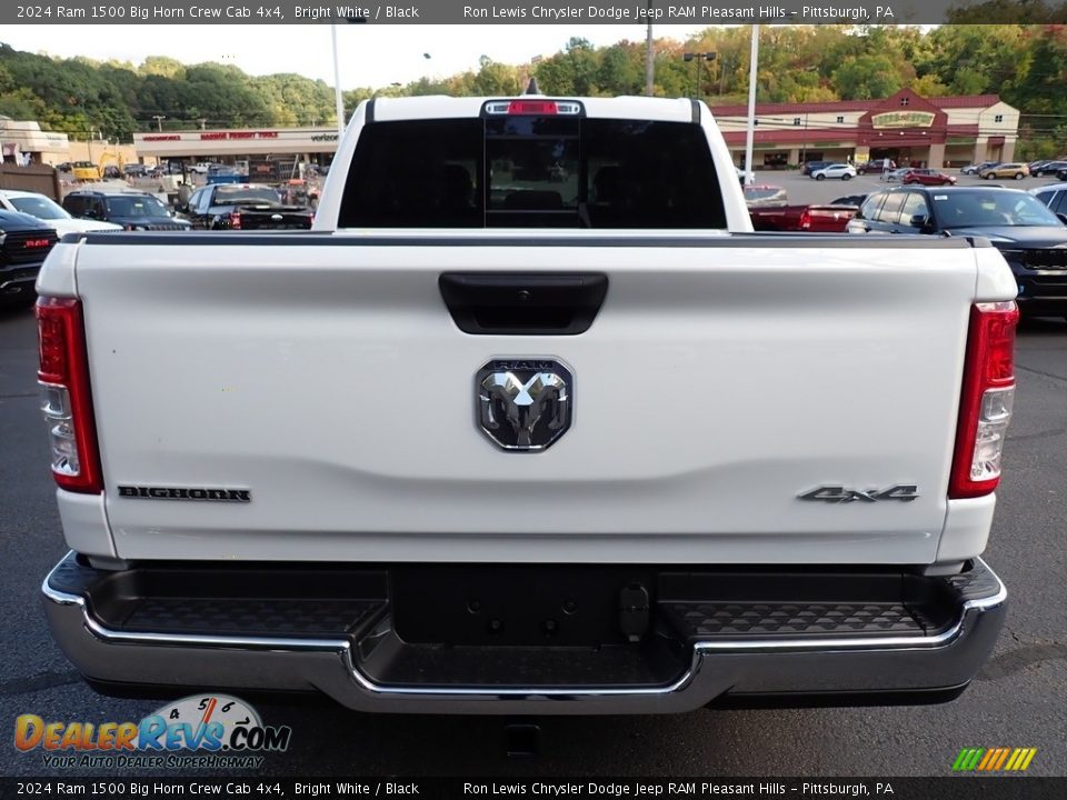 2024 Ram 1500 Big Horn Crew Cab 4x4 Bright White / Black Photo #4