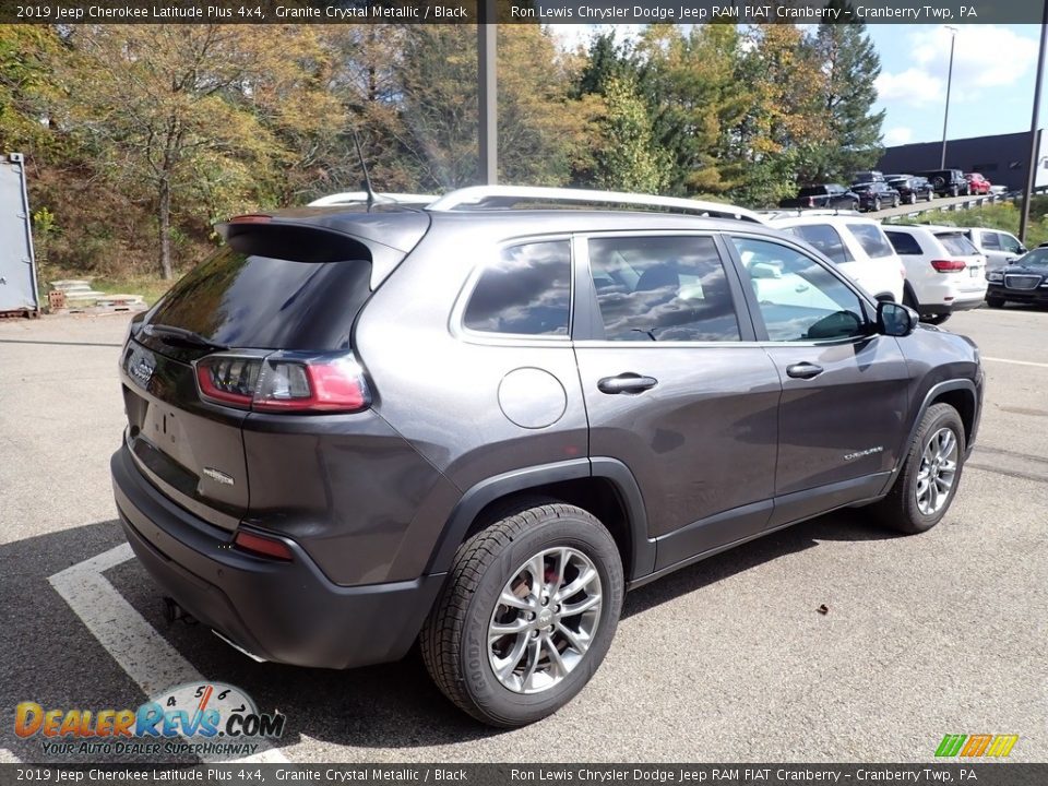 2019 Jeep Cherokee Latitude Plus 4x4 Granite Crystal Metallic / Black Photo #3