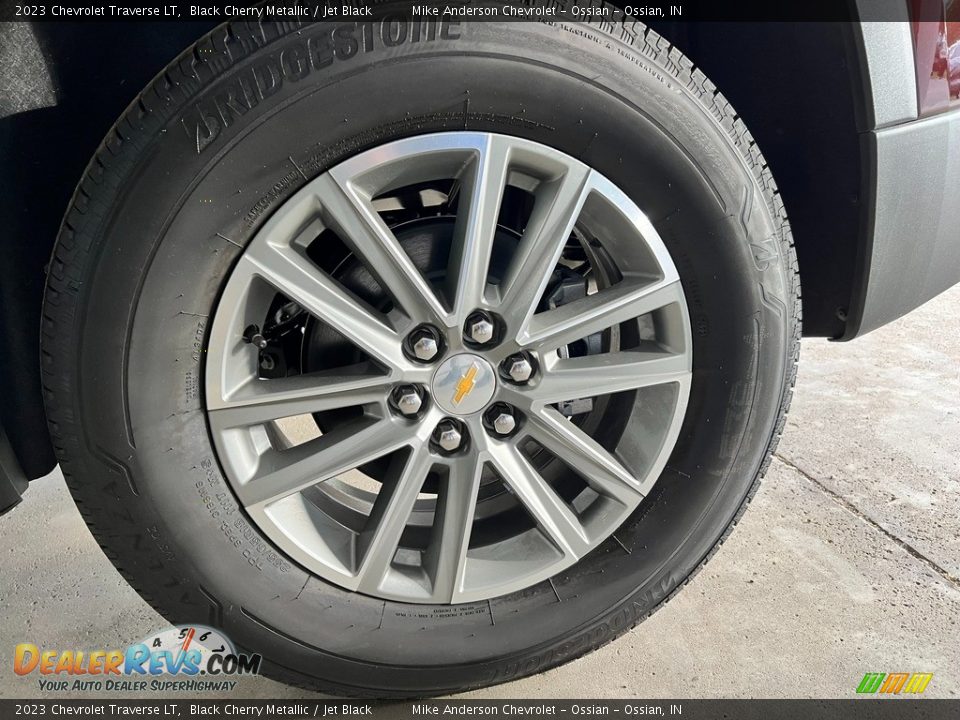 2023 Chevrolet Traverse LT Wheel Photo #11