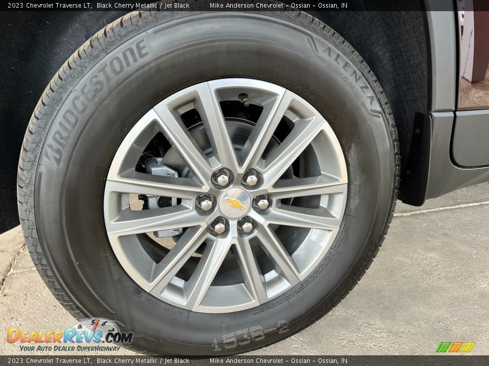 2023 Chevrolet Traverse LT Wheel Photo #14