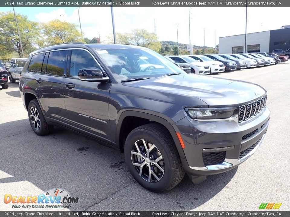 Front 3/4 View of 2024 Jeep Grand Cherokee L Limited 4x4 Photo #7