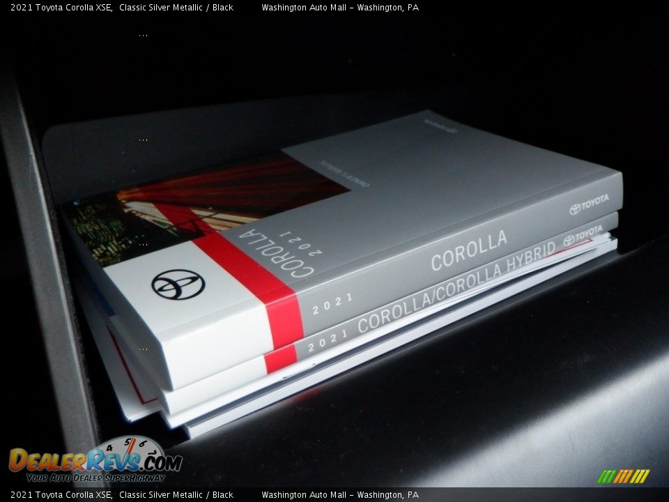 Books/Manuals of 2021 Toyota Corolla XSE Photo #31