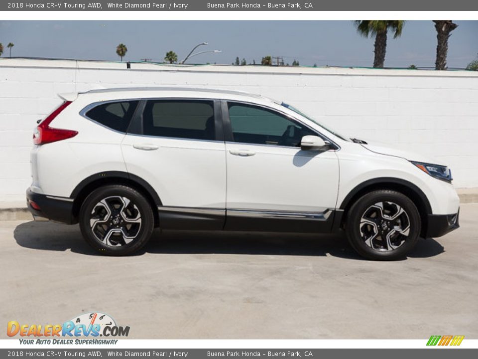 2018 Honda CR-V Touring AWD White Diamond Pearl / Ivory Photo #11