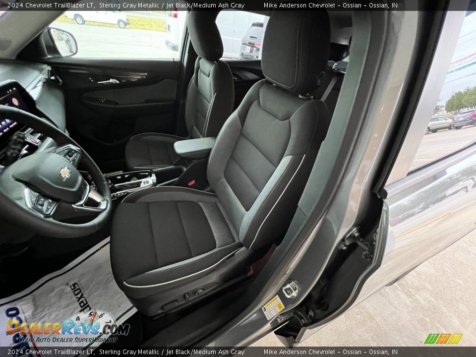 Front Seat of 2024 Chevrolet TrailBlazer LT Photo #16