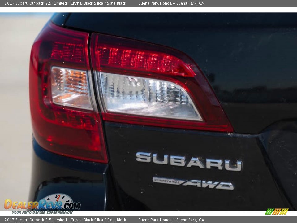 2017 Subaru Outback 2.5i Limited Crystal Black Silica / Slate Black Photo #10