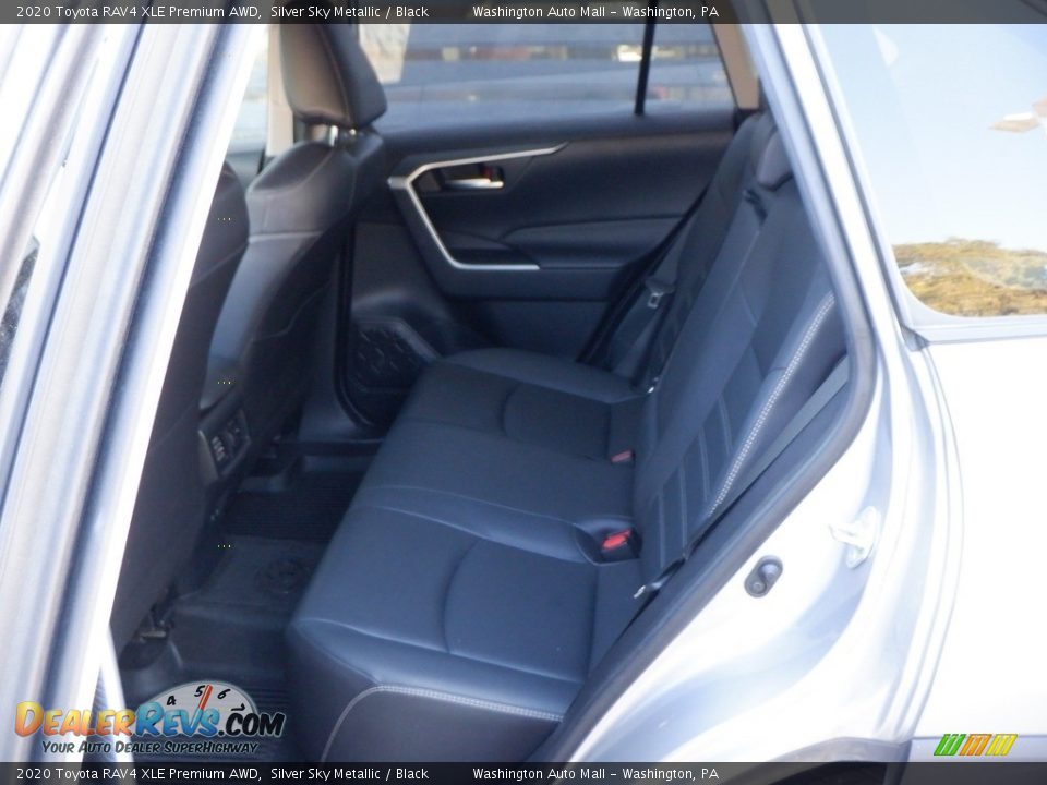 2020 Toyota RAV4 XLE Premium AWD Silver Sky Metallic / Black Photo #28