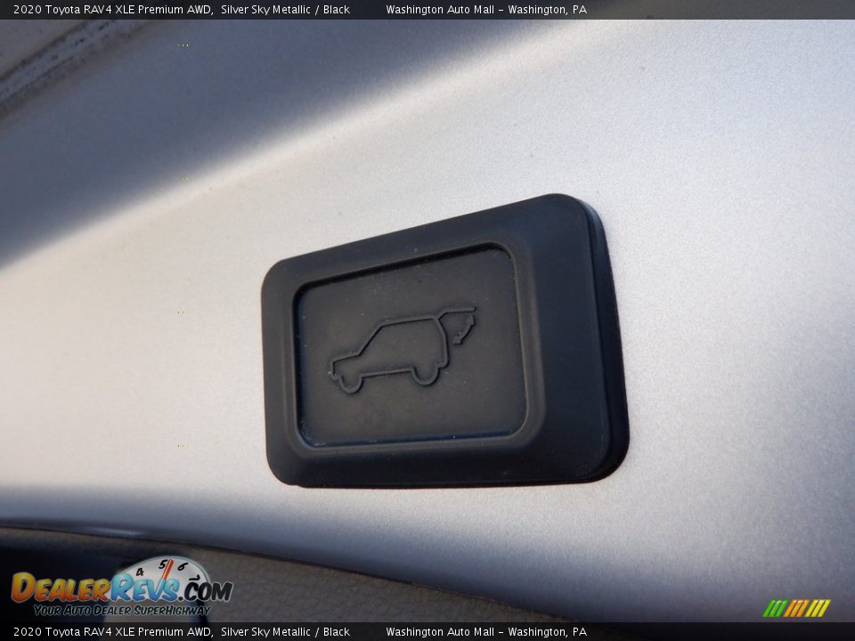 2020 Toyota RAV4 XLE Premium AWD Silver Sky Metallic / Black Photo #30