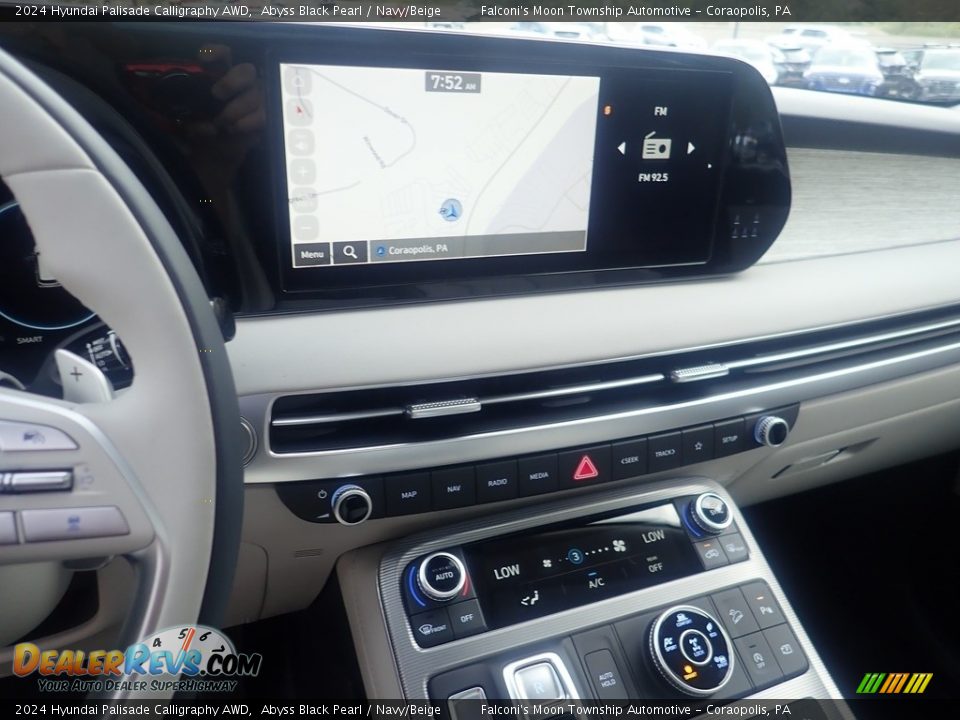 Controls of 2024 Hyundai Palisade Calligraphy AWD Photo #17