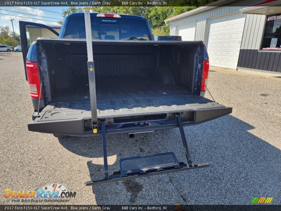 2017 Ford F150 XLT SuperCrew 4x4 Blue Jeans / Earth Gray Photo #26