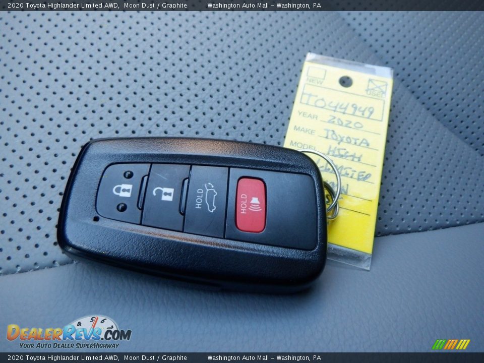 Keys of 2020 Toyota Highlander Limited AWD Photo #36